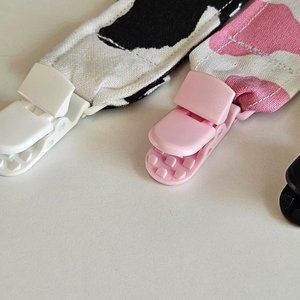 Pacifier Clips